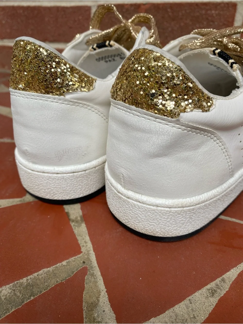 ShuShop Paula low top Sneakers with Mint Star and Gold Accents